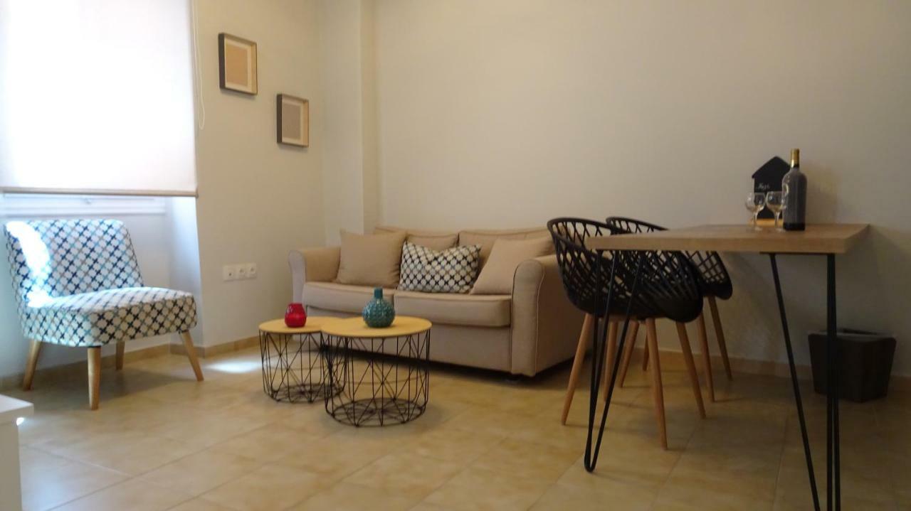 ארמופוליס Elegant And Comfortable Apartment In The City Center מראה חיצוני תמונה